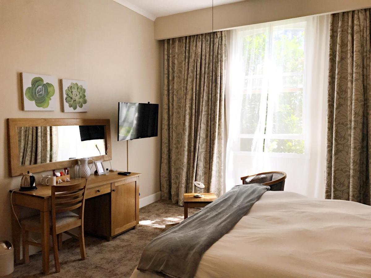 Hotel Milner Manor Grahamstown Exterior foto